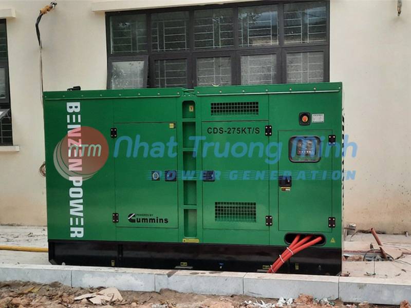 Máy phát điện Cummins 250kVA giao hàng lắp đặt nhanh chóng Máy phát điện Cummins 250kVA giao hàng lắp đặt nhanh chóng