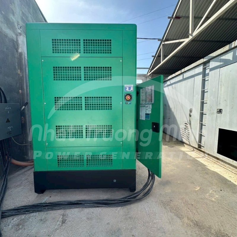 Máy phát điện Cummins 1100kVA chính hãng